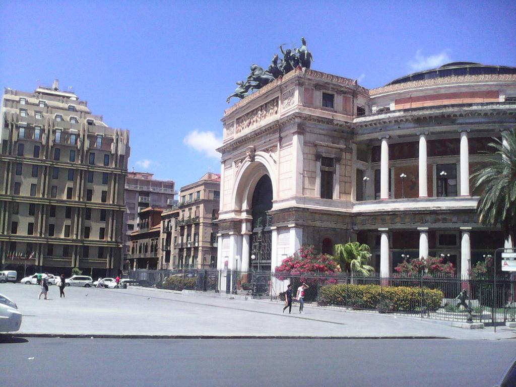 Palermo Centrale エクステリア 写真